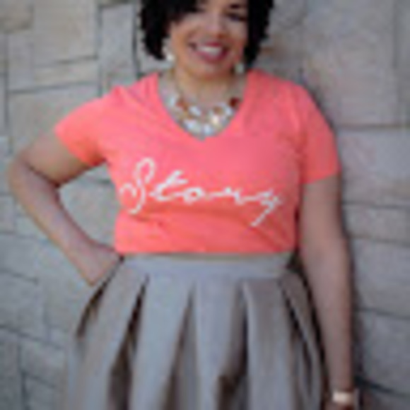 Meet your Posher, Janica - Picture 1 of 1